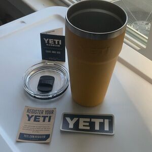 YETI Rambler 26 oz Alpine Yellow Tumbler LIMITED EDITION